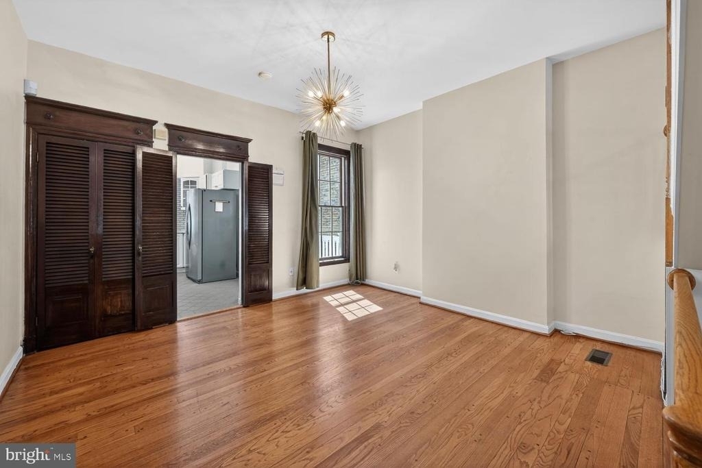1025 30th Street Nw - Photo 6