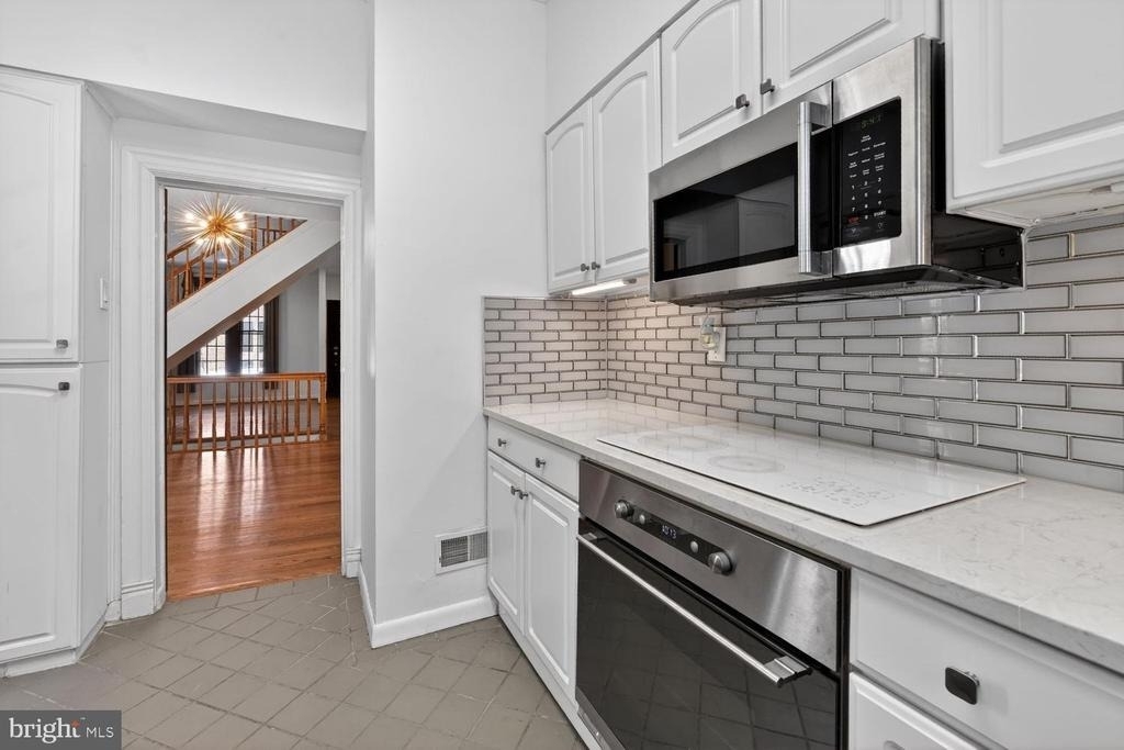 1025 30th Street Nw - Photo 9