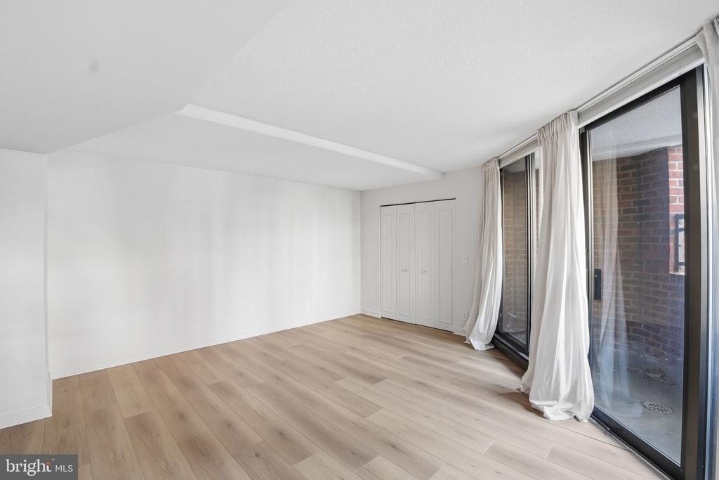 1099 22nd Street Nw - Photo 5