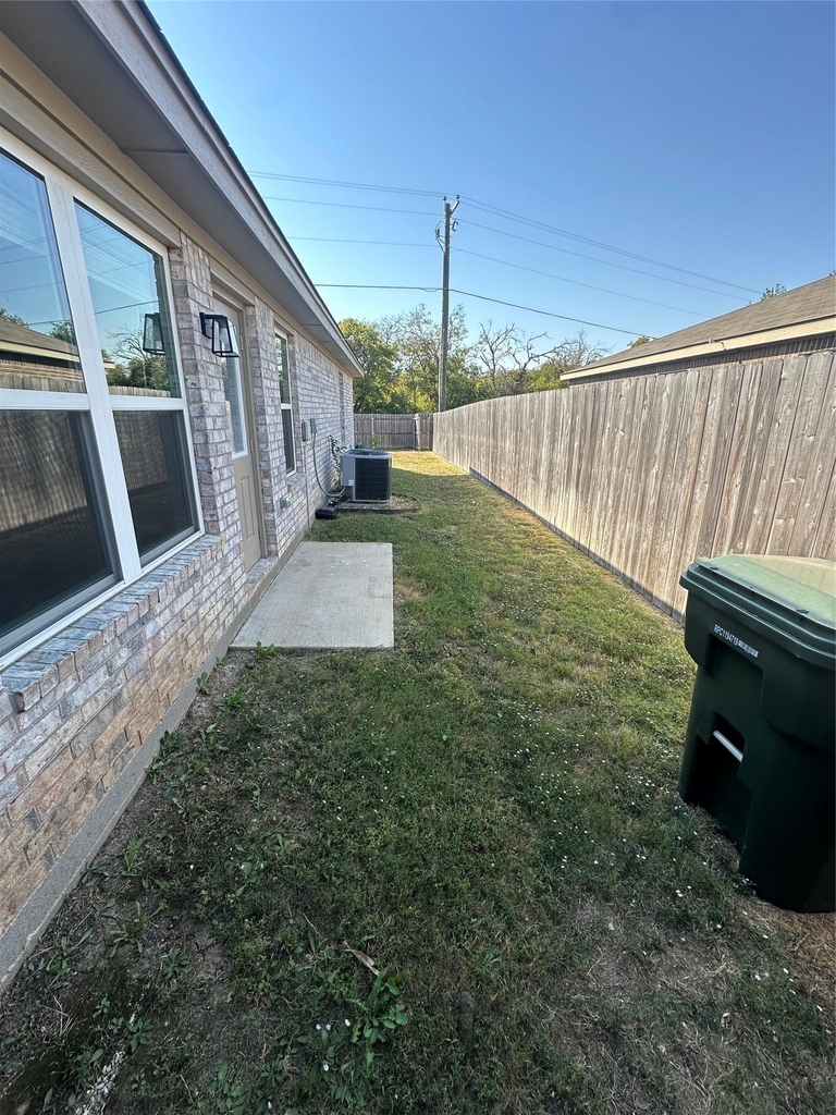3102 Stonewall Dr - Photo 24