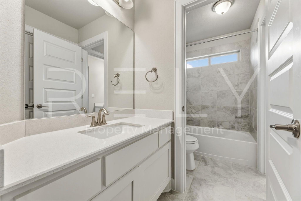 240 Cross Timbers Dr - Photo 33