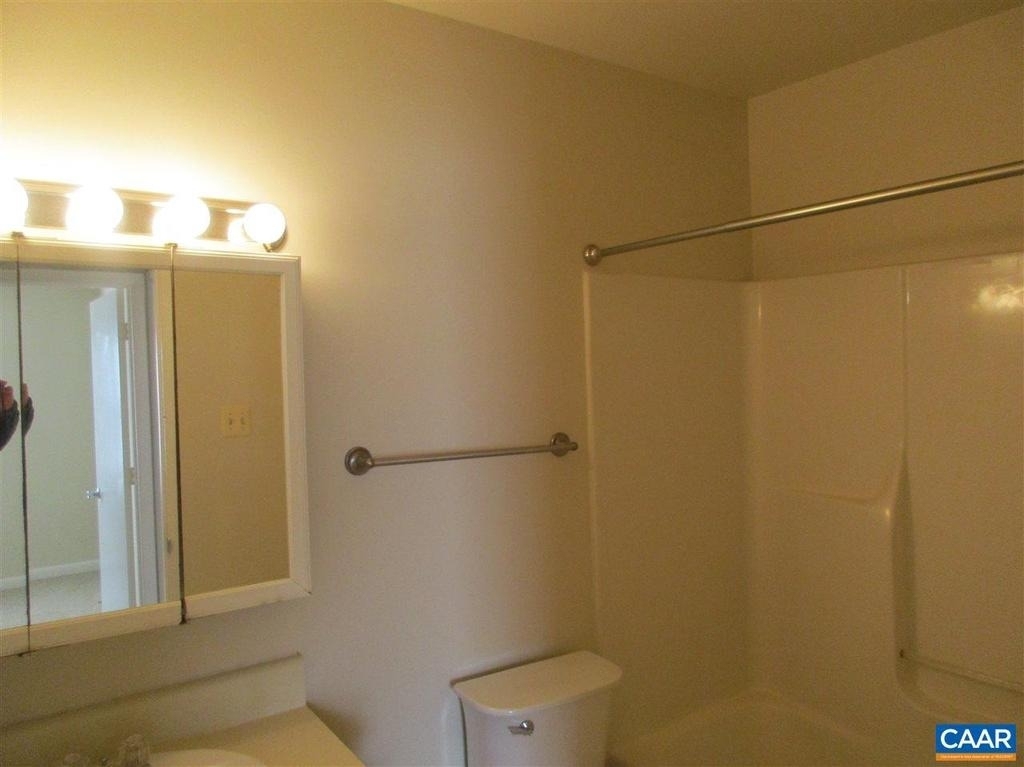 820 Runnel Ct - Photo 6
