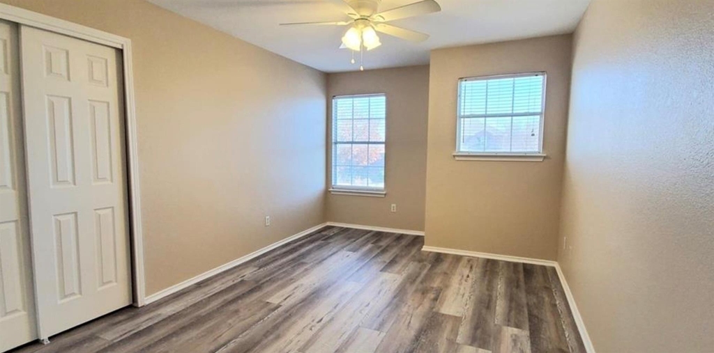 3922 Haleys Way - Photo 22