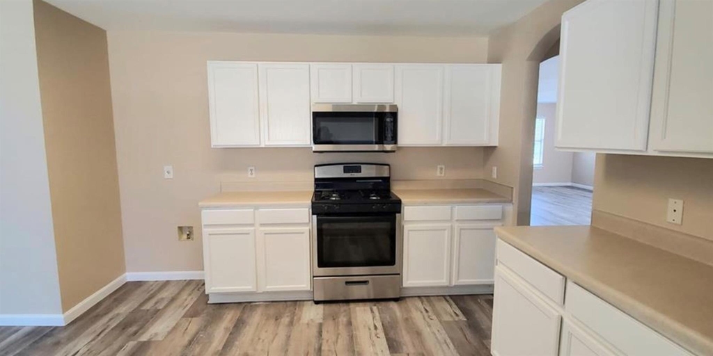 3922 Haleys Way - Photo 10