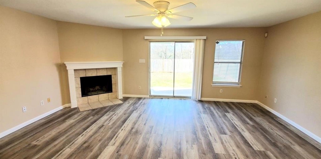 3922 Haleys Way - Photo 7
