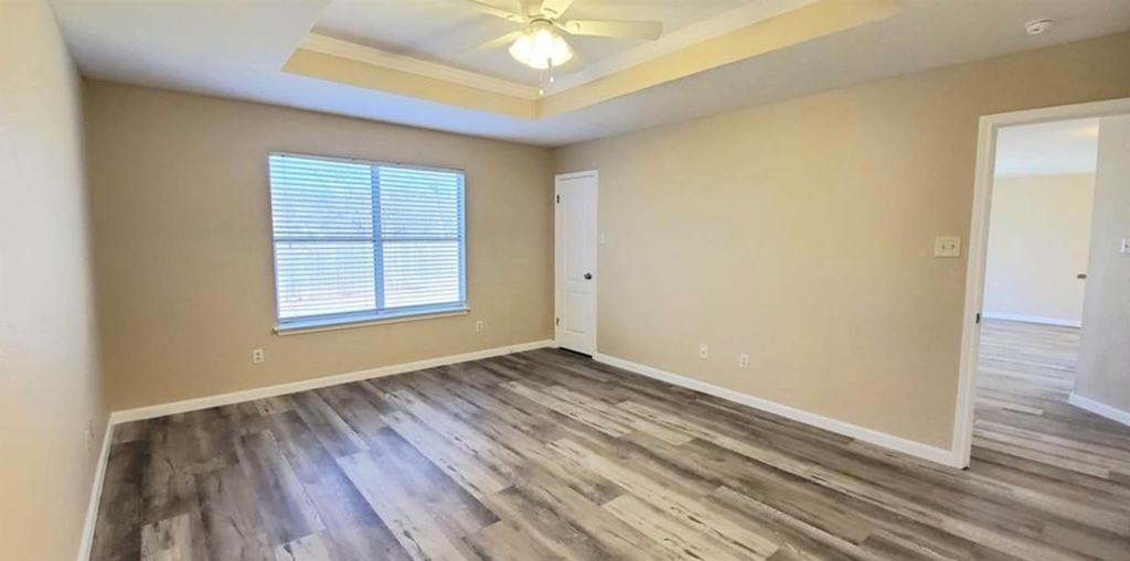 3922 Haleys Way - Photo 14