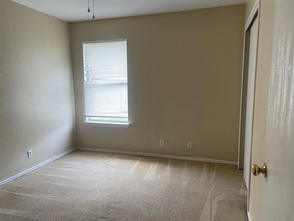 223 Nicole Way - Photo 15