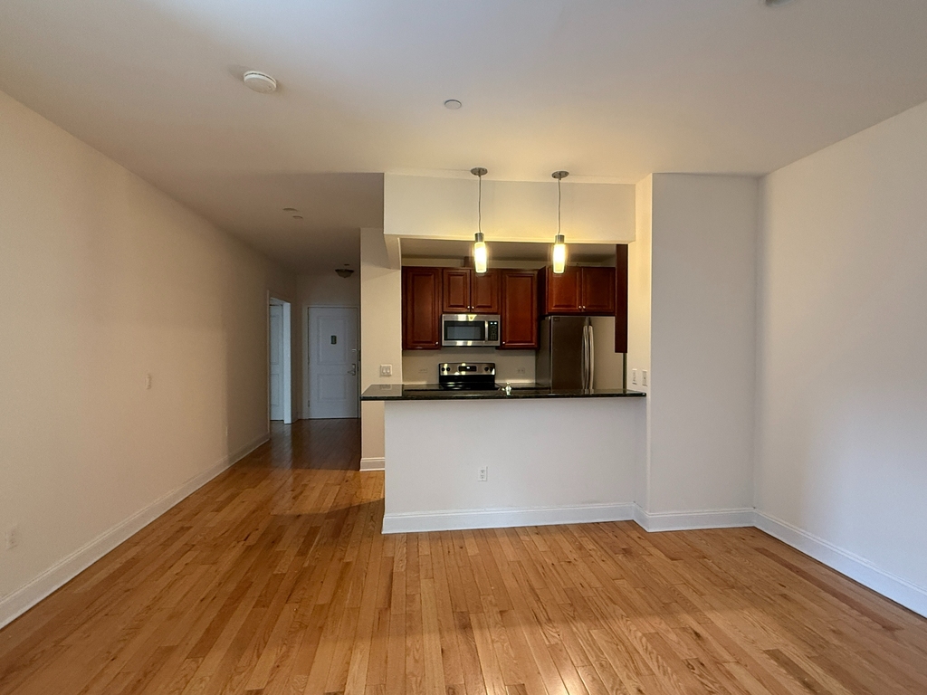 101 Clinton Street - Photo 3