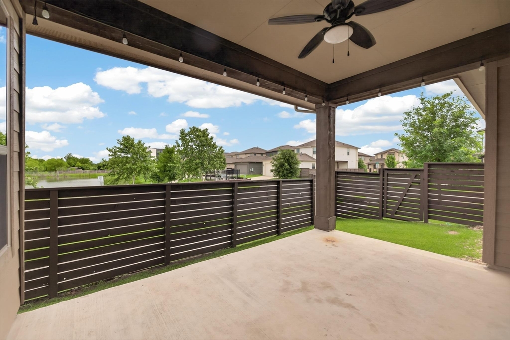 1501 Lawrence St - Photo 23