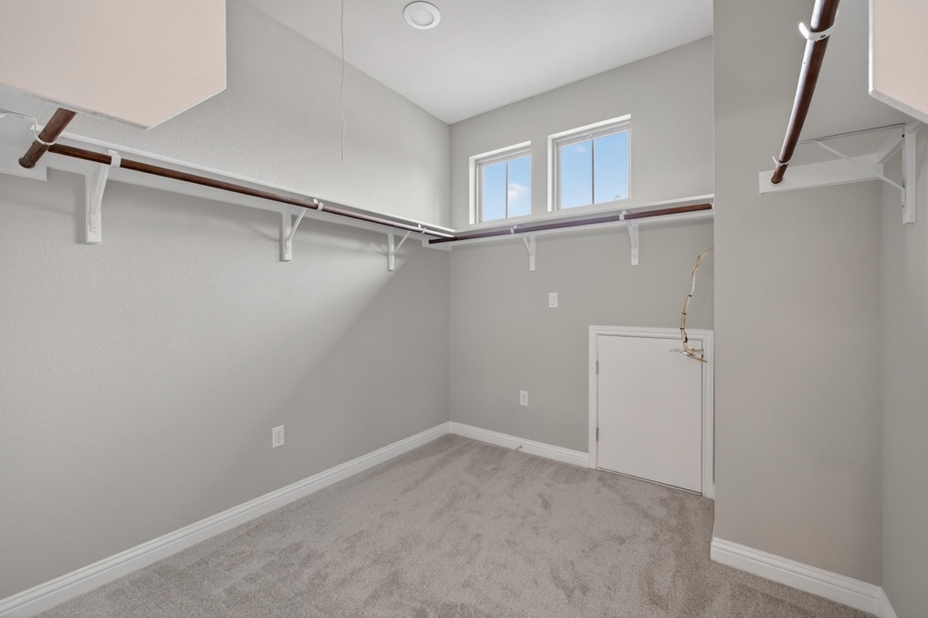 1501 Lawrence St - Photo 18