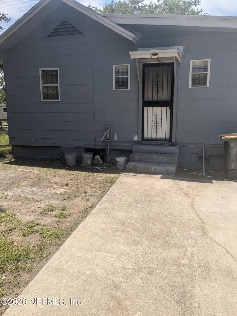 1911 W 3rd Street - Photo 10
