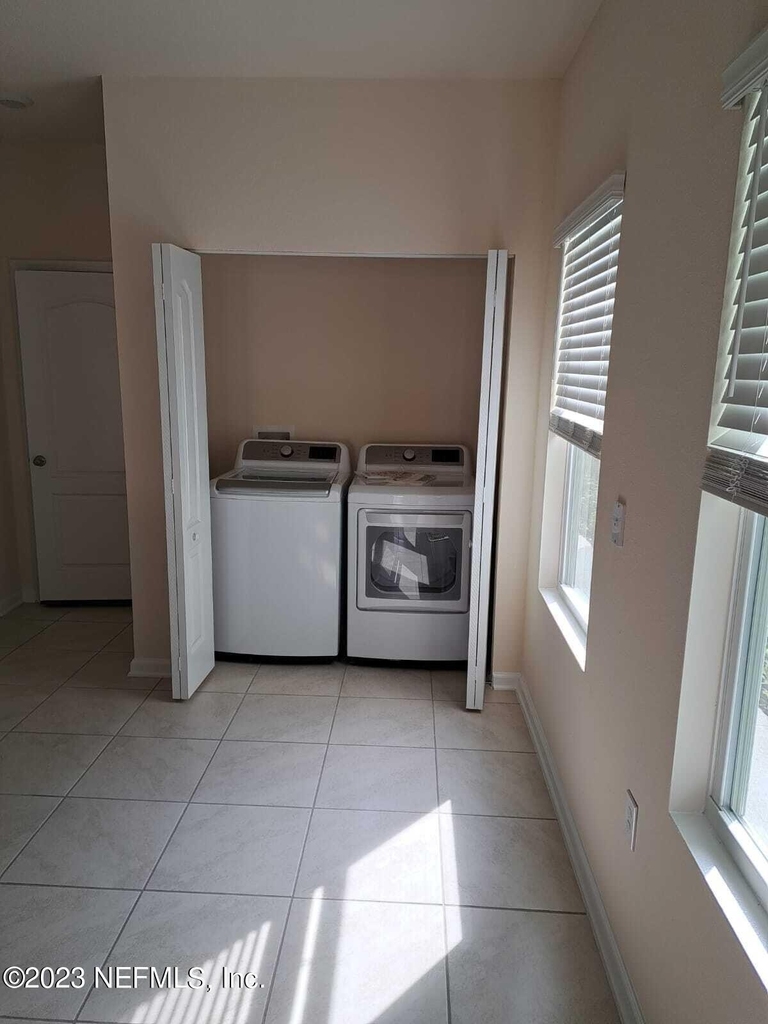 213 Pasadena Drive - Photo 14