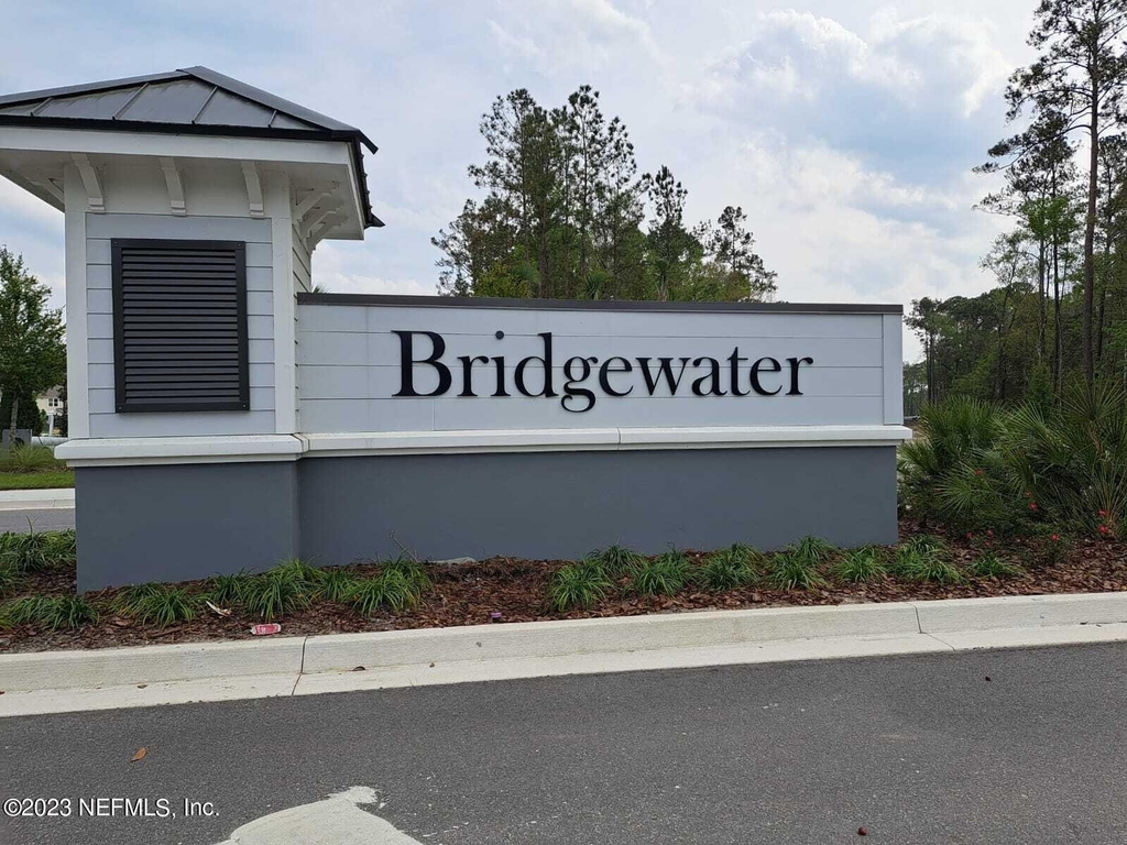 213 Pasadena Drive - Photo 0