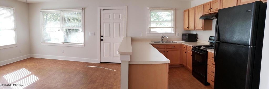 35 E 2nd Street - Photo 3