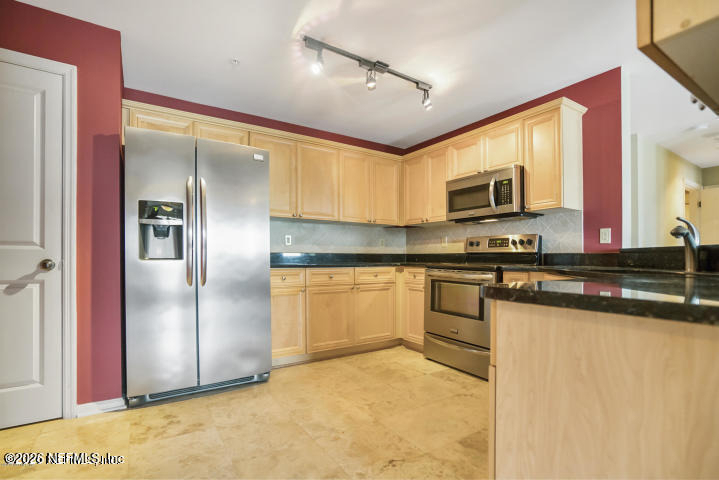 400 E Bay Street - Photo 56