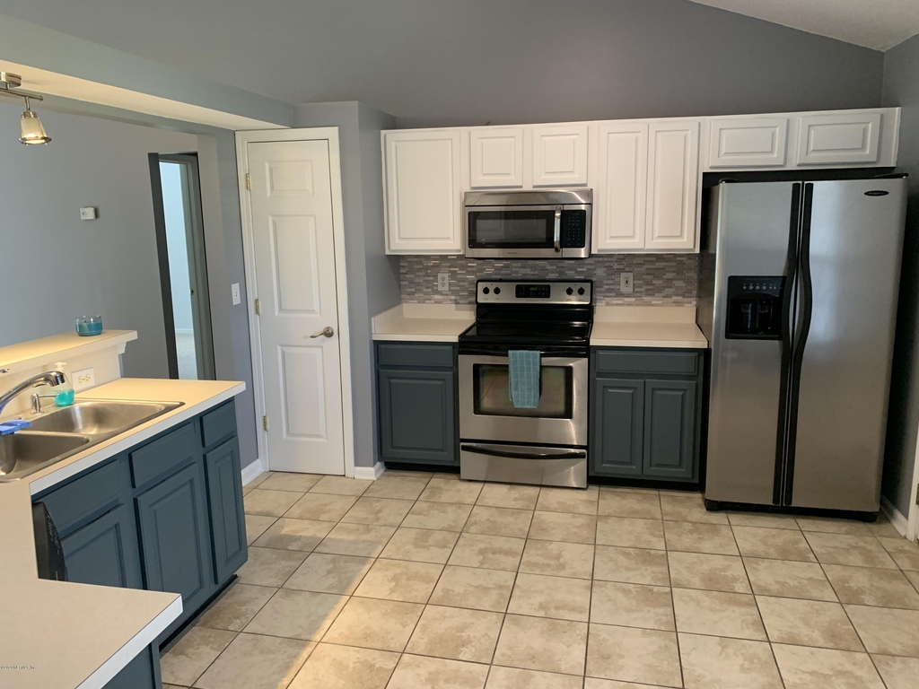 12018 Sunchase Drive - Photo 4