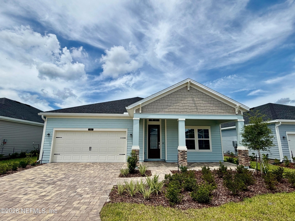 96 Bellaire Isle Street - Photo 0