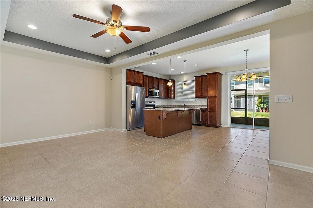 526 Richmond Drive - Photo 2
