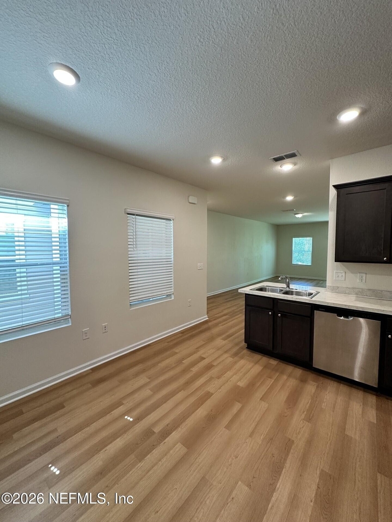 199 Scotch Pebble Drive - Photo 24