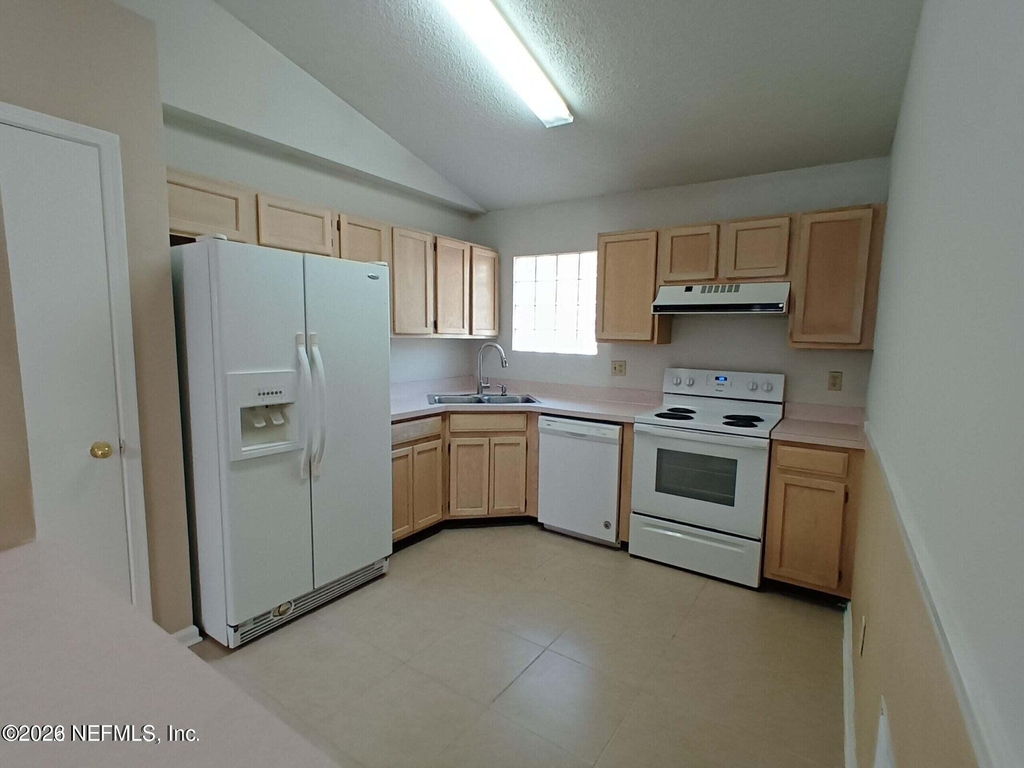 3372 Mandarin Glen Circle S - Photo 5