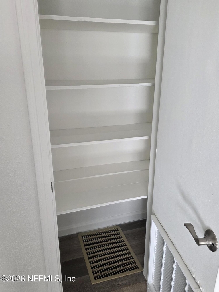 7816 Catawba Drive - Photo 12