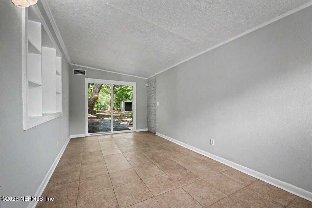 7010 Arques Road - Photo 8
