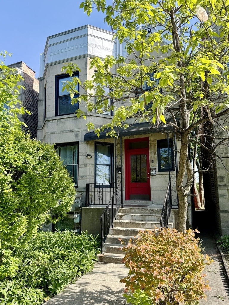 47 Chicago Avenue - Photo 0