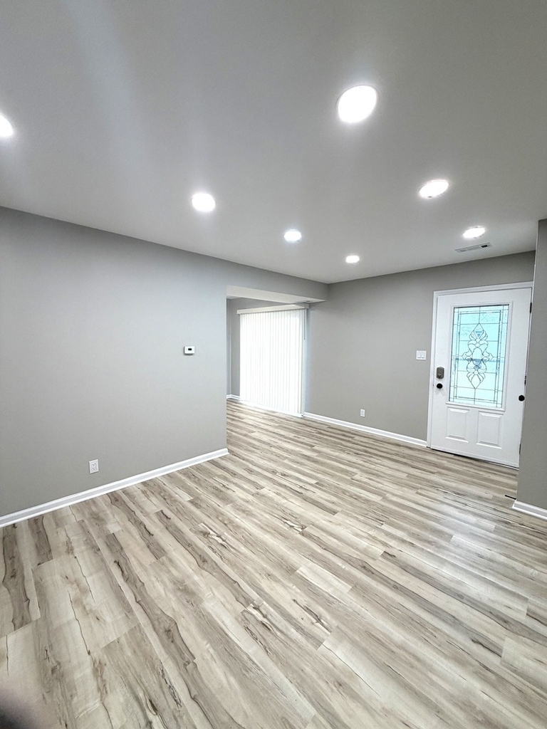 2338 Carnation Drive - Photo 2