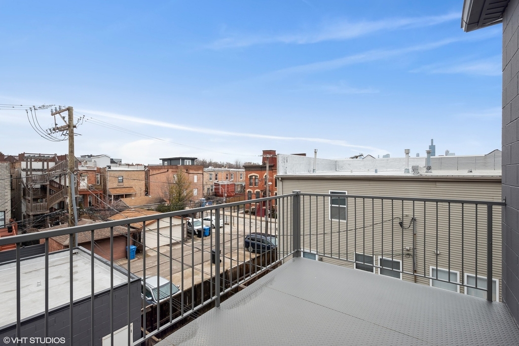 2246 W Jackson Boulevard - Photo 9