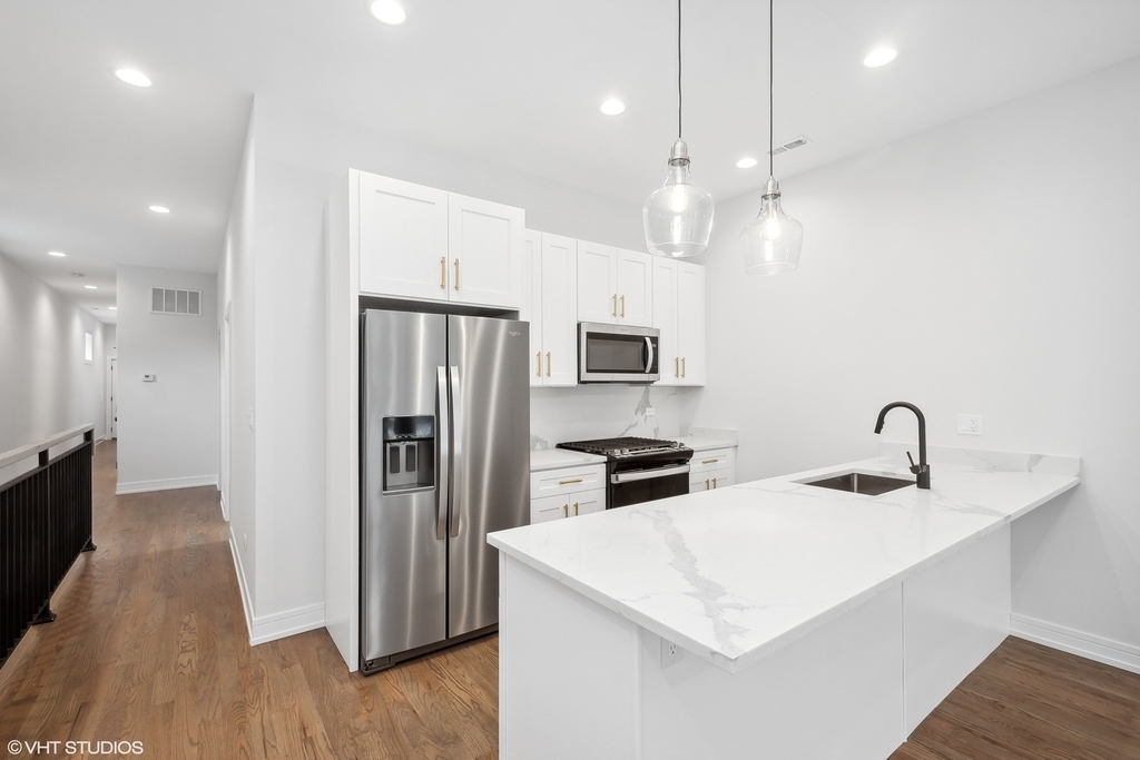 2246 W Jackson Boulevard - Photo 5
