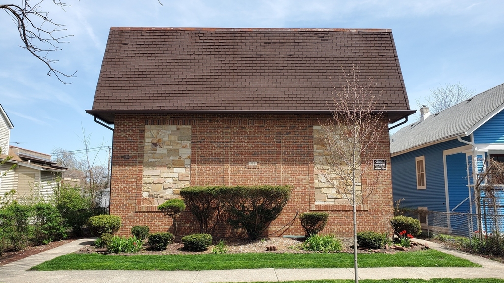 926 Dunlop Avenue - Photo 0