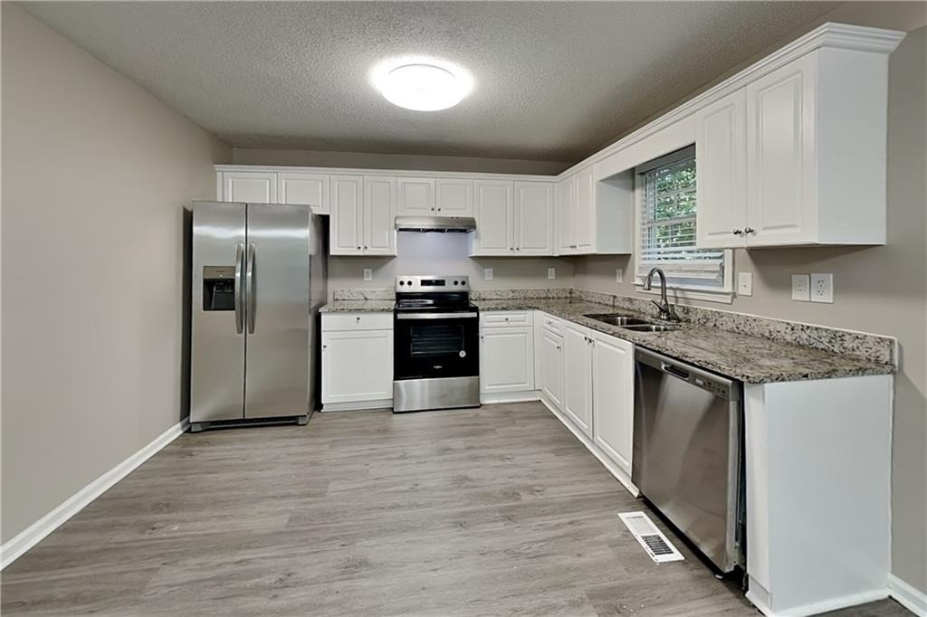 339 Abbington Lane - Photo 3
