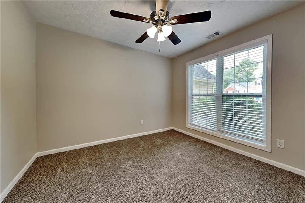 70 Leighs Grove Way - Photo 10