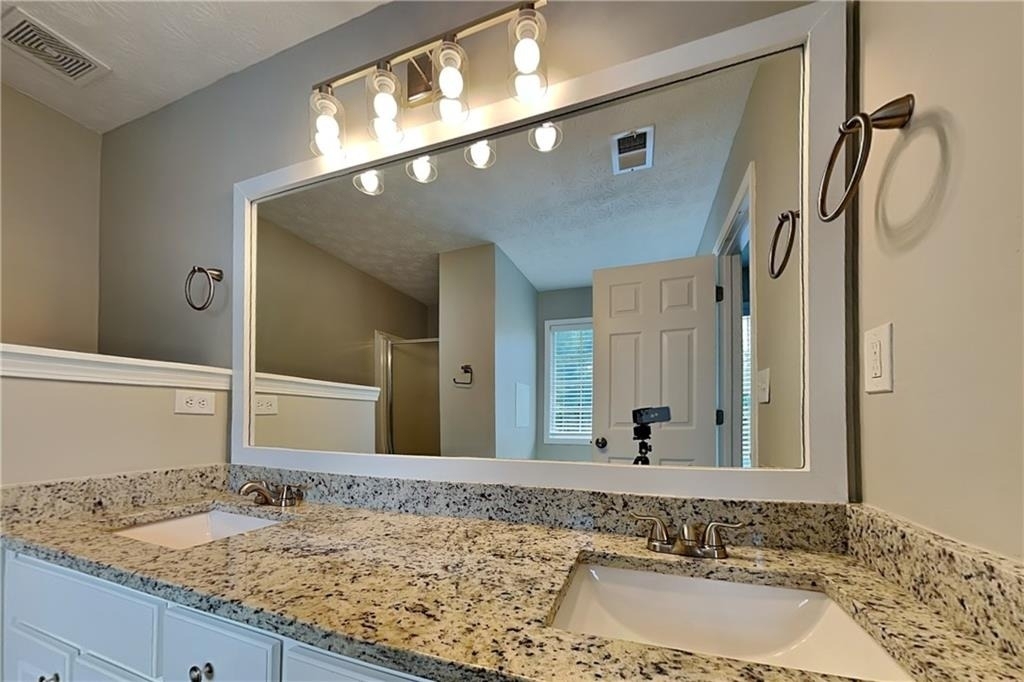 70 Leighs Grove Way - Photo 9