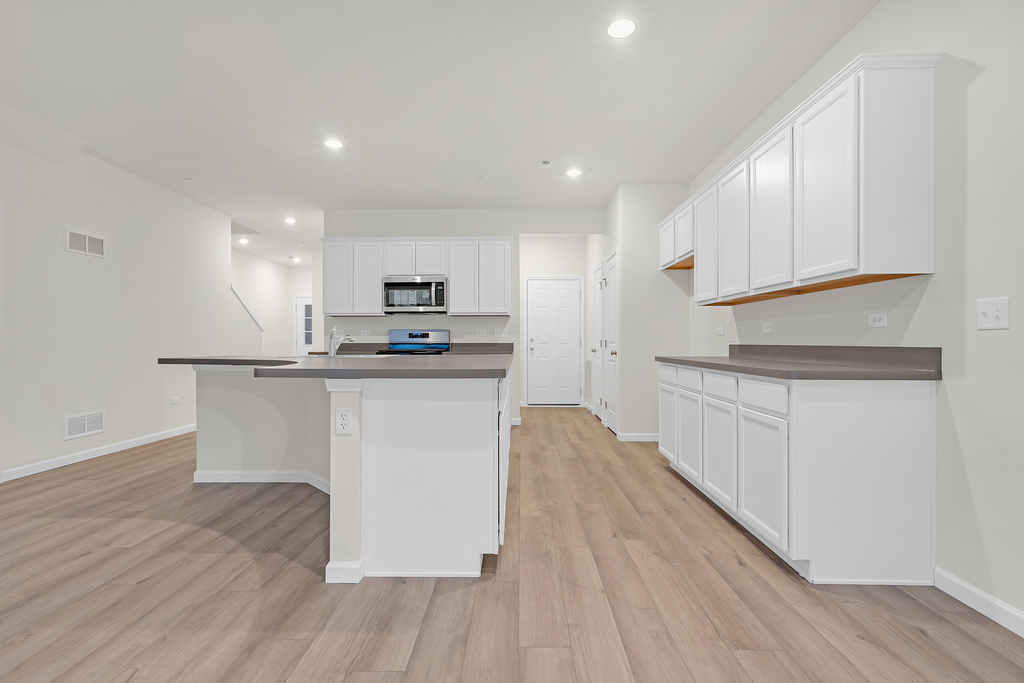 5913 Hawkweed Drive - Photo 5