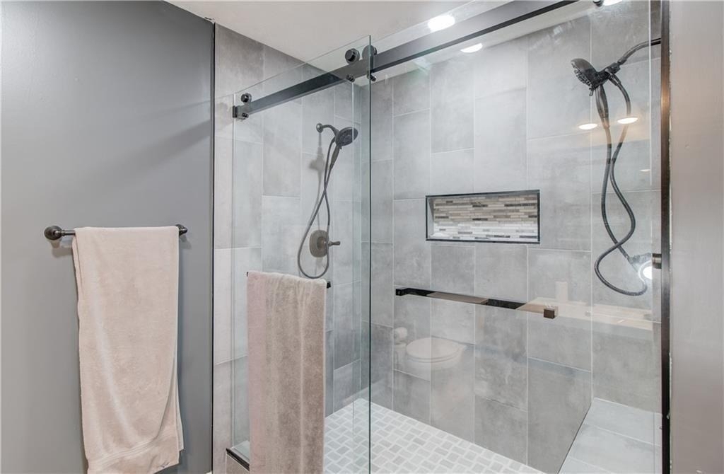 2230 Hawks Bluff Trail - Photo 17