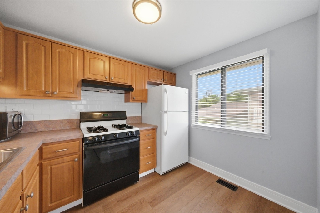 18 Dennis Court - Photo 4