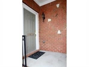 10829 Yorkwood Street - Photo 4
