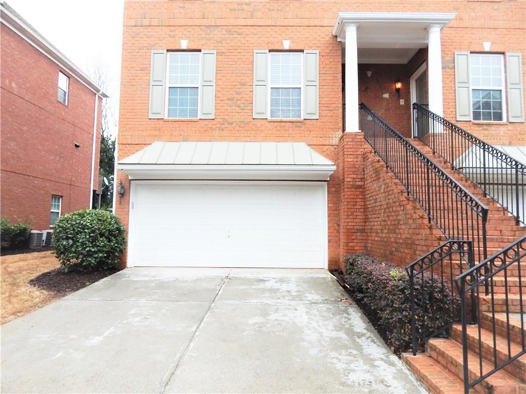 10829 Yorkwood Street - Photo 2