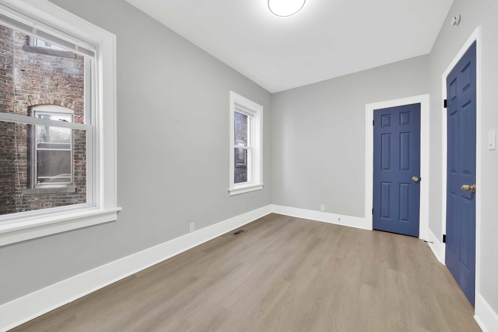 41 W 14th Place - Photo 12