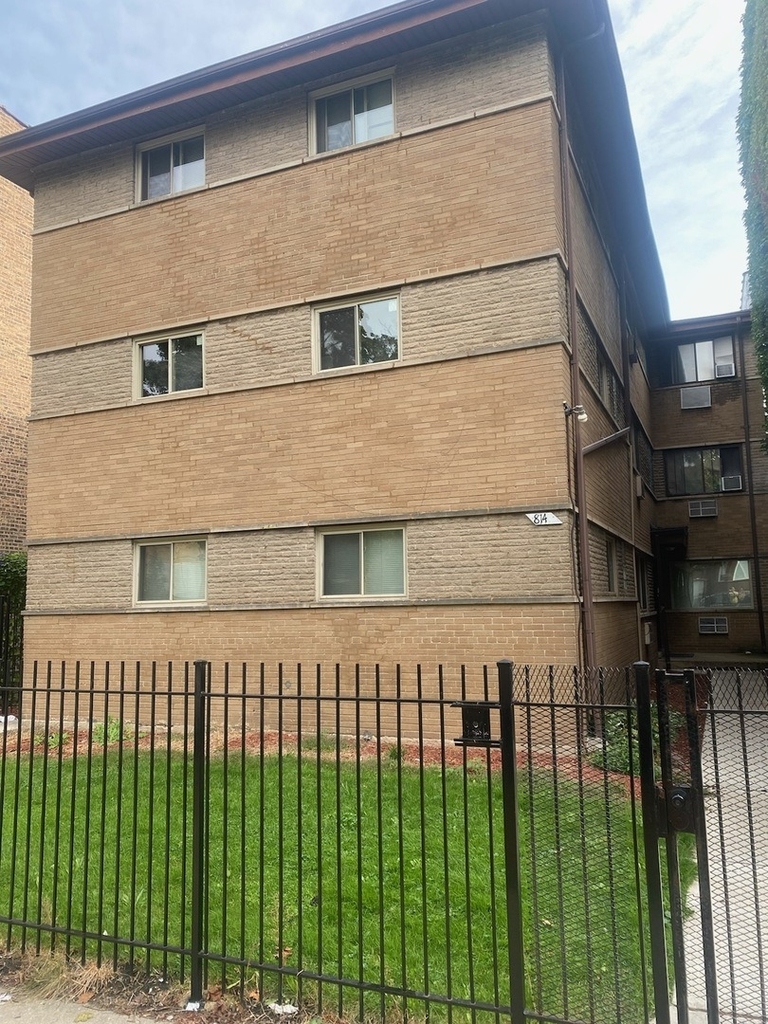8141 S Ingleside Avenue - Photo 0