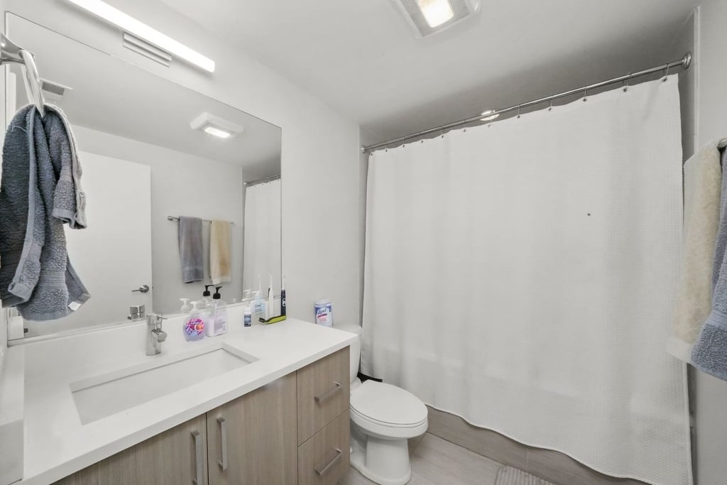838 W Erie Street - Photo 12