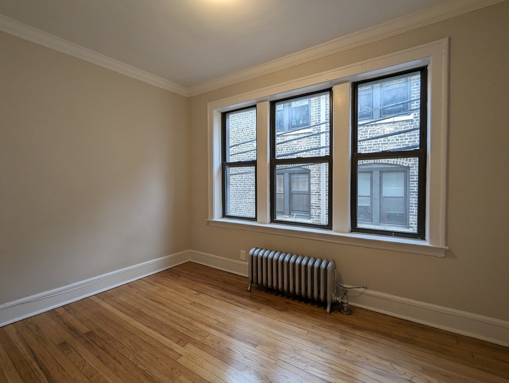 2338 N Spaulding Avenue - Photo 21