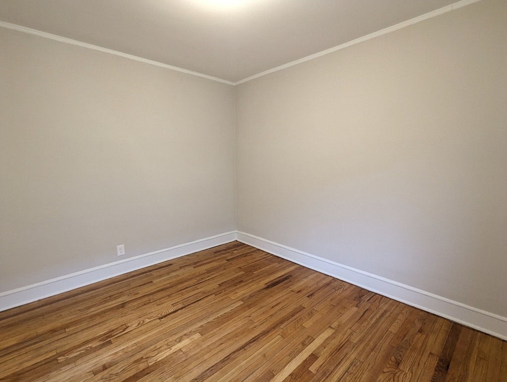 2338 N Spaulding Avenue - Photo 13