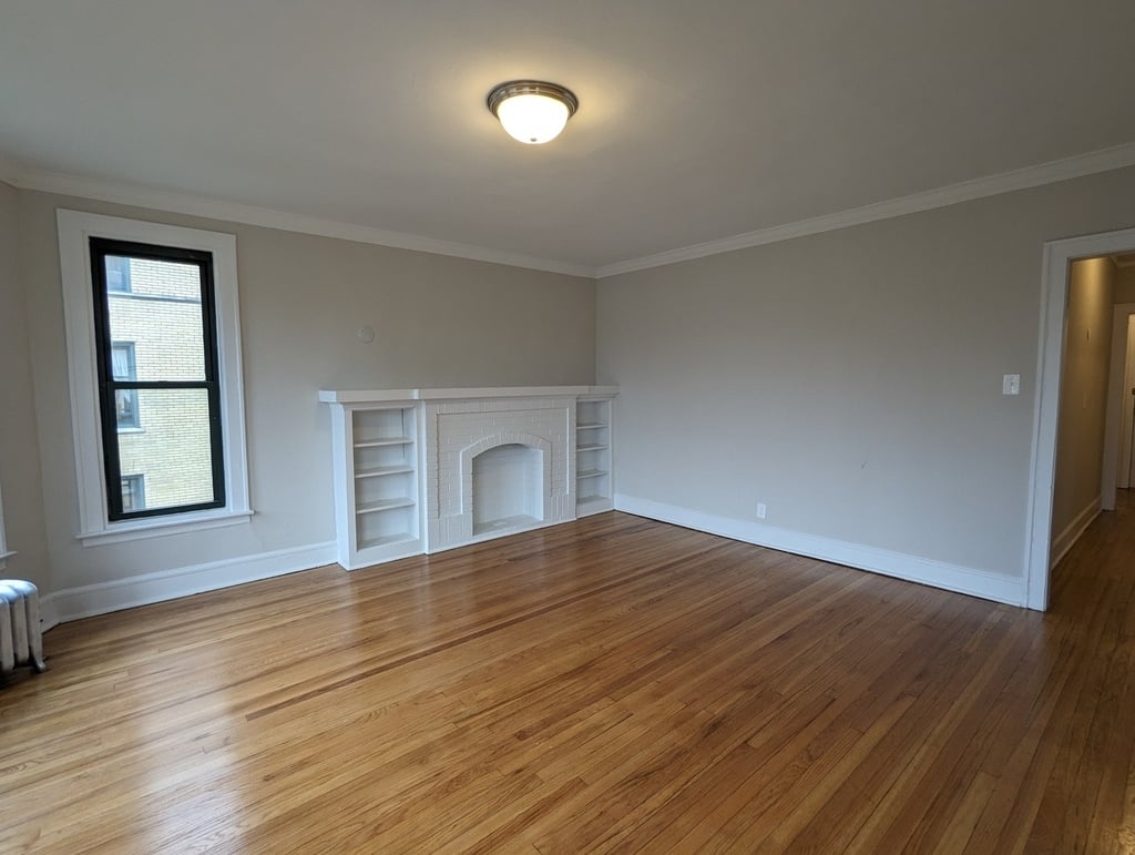 2338 N Spaulding Avenue - Photo 5