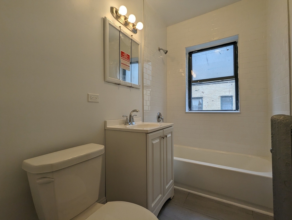 2338 N Spaulding Avenue - Photo 8