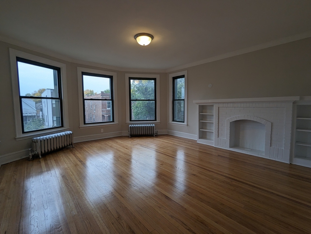 2338 N Spaulding Avenue - Photo 6