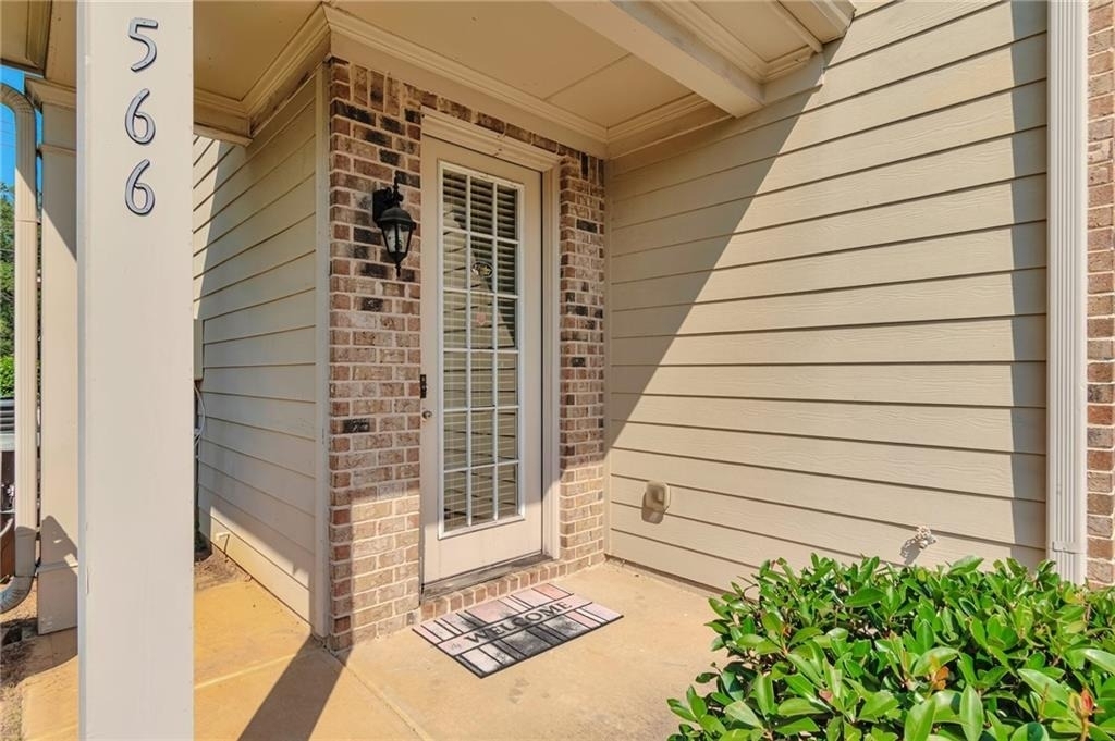 566 Jody Place - Photo 2