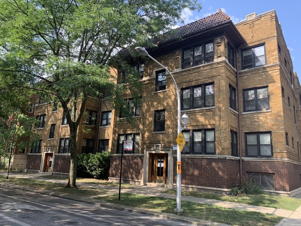 5352 N Winthrop Avenue - Photo 0