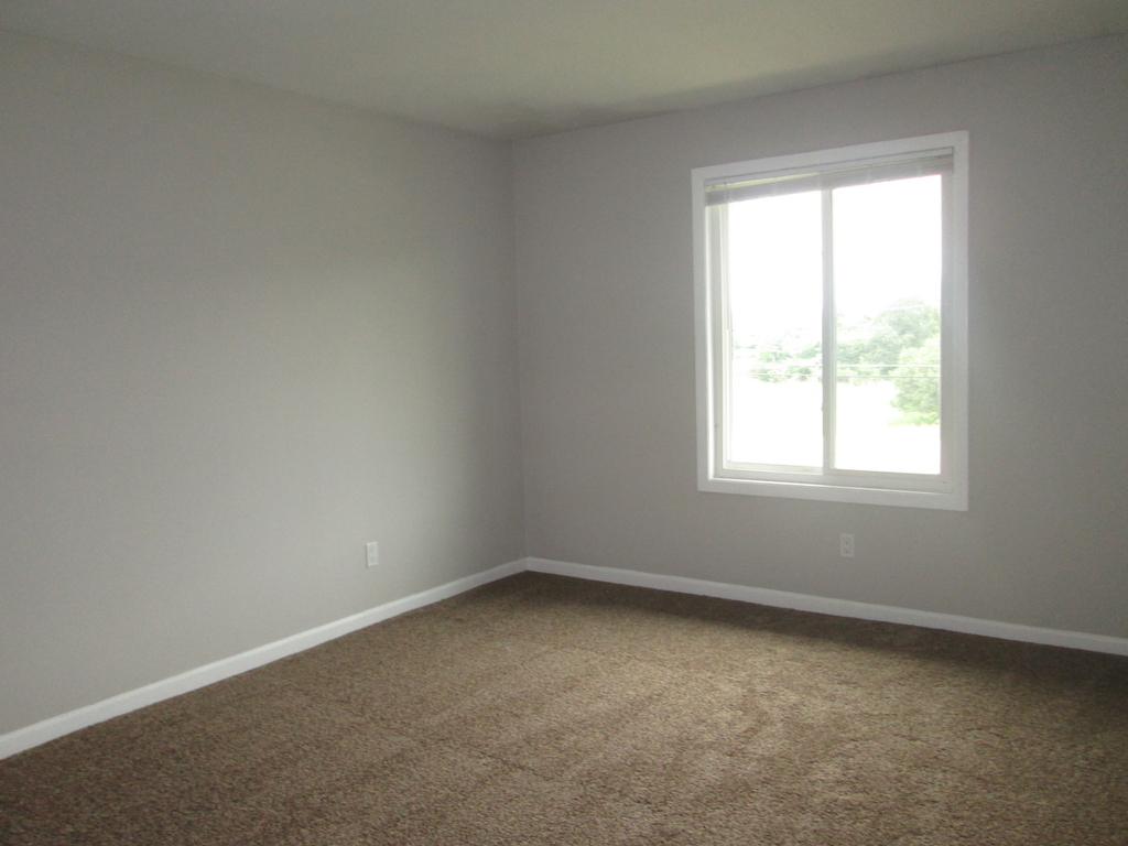 800 Brook Drive - Photo 8